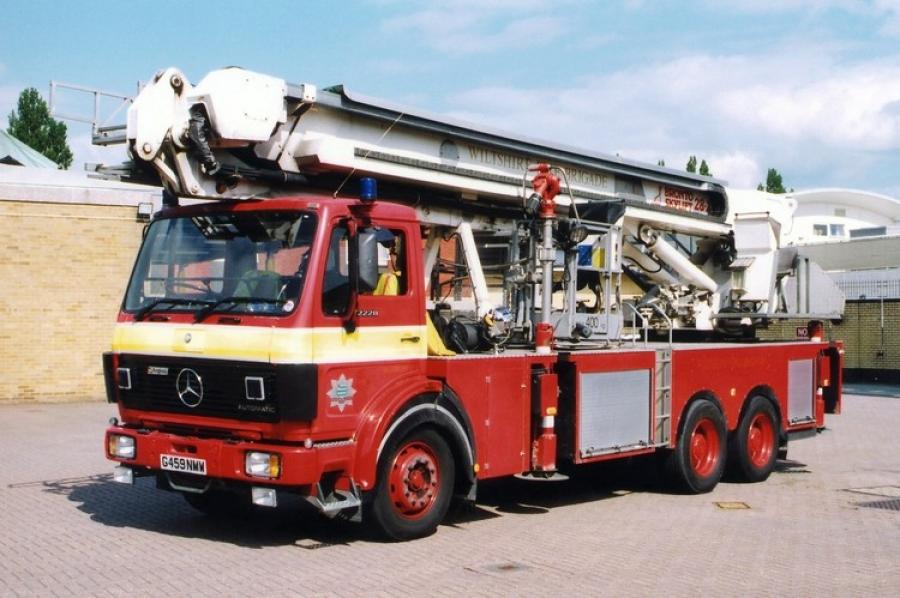 Mercedes-Benz 2228 Angloco / Bronto Skylift Aerial Ladder Platfrom 1990 года  (UK) (фото 1 из 1)
